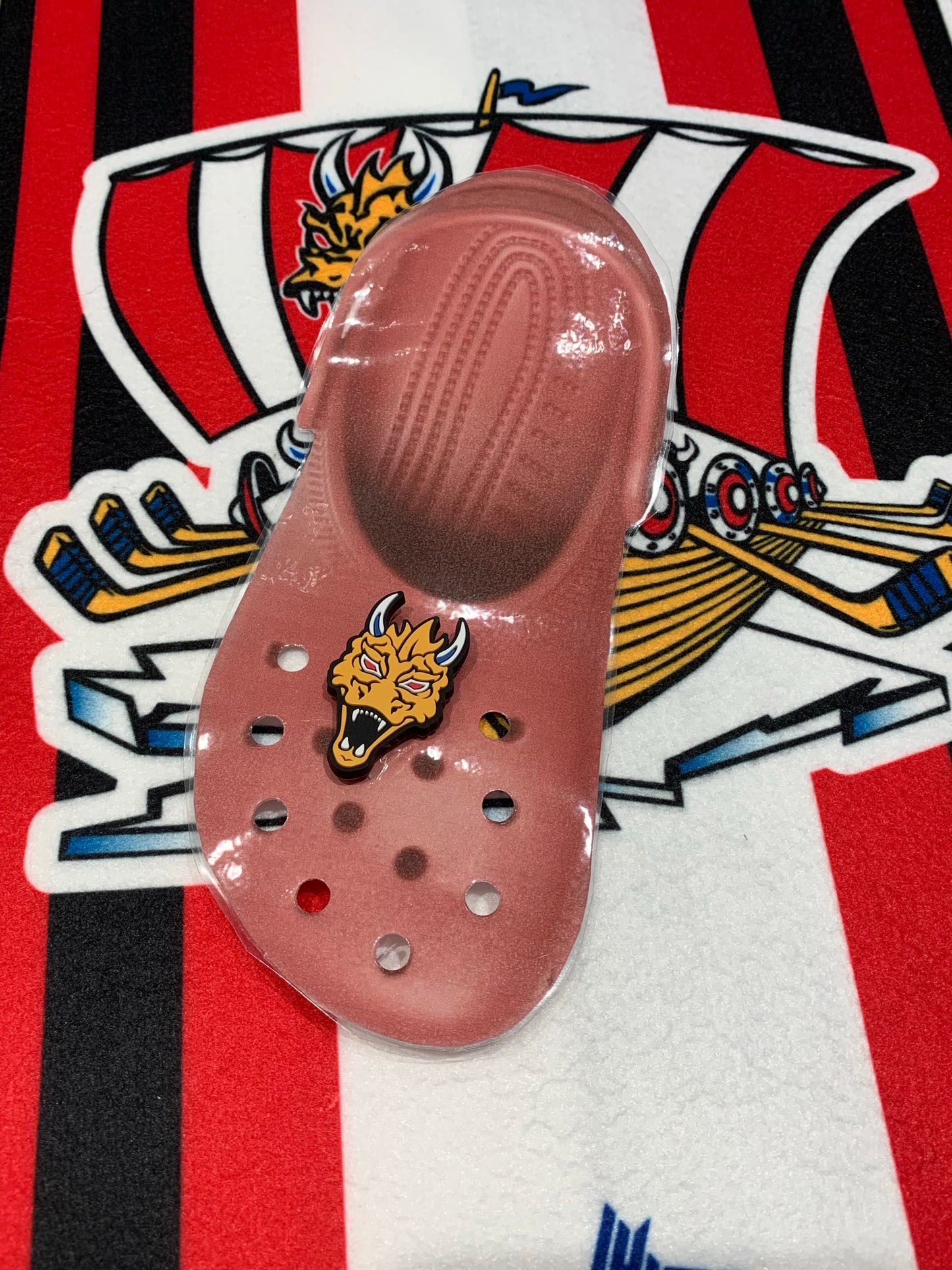 Breloque de chaussure dragon