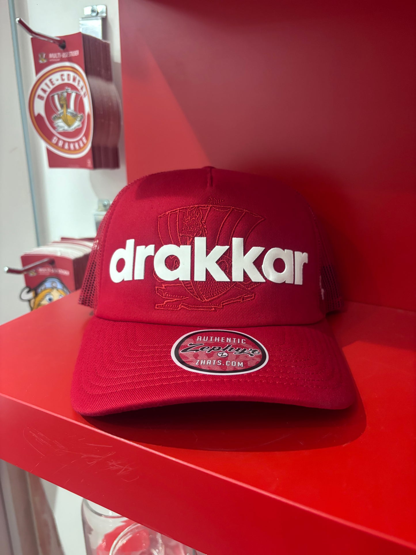 Casquette rouge dos en maille