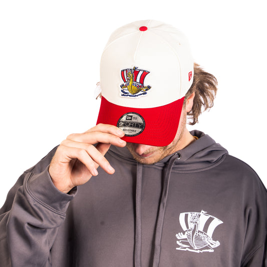 Casquette 2 tons beige et rouge